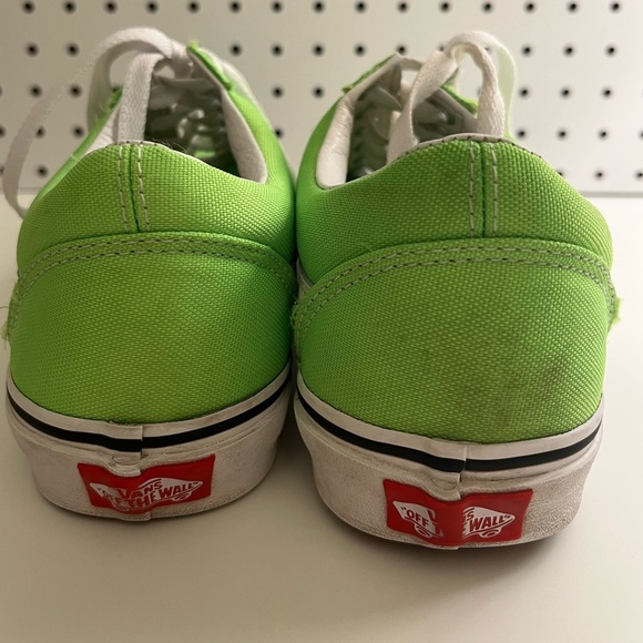 Vans Women's Old Skool in Neon Green Gecko, Canvas Sneaker, Unisex - Picture 9 of 16